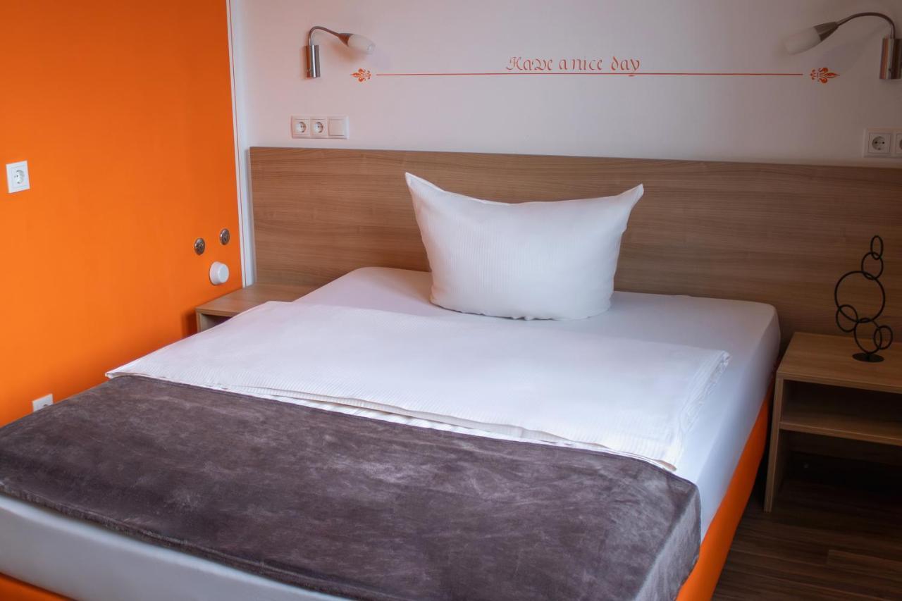 Orange Hotel Und Apartments Новый-Ульм Экстерьер фото