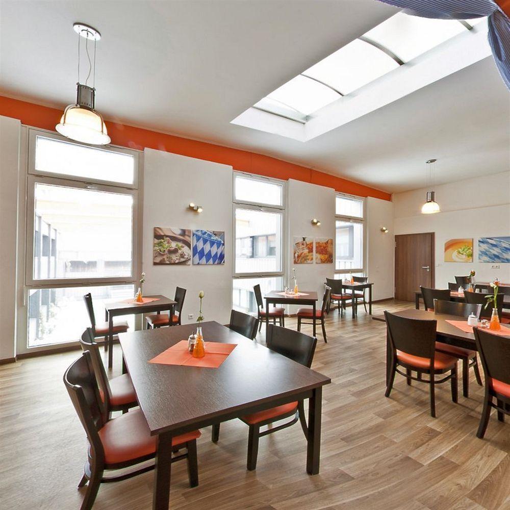 Orange Hotel Und Apartments Новый-Ульм Экстерьер фото
