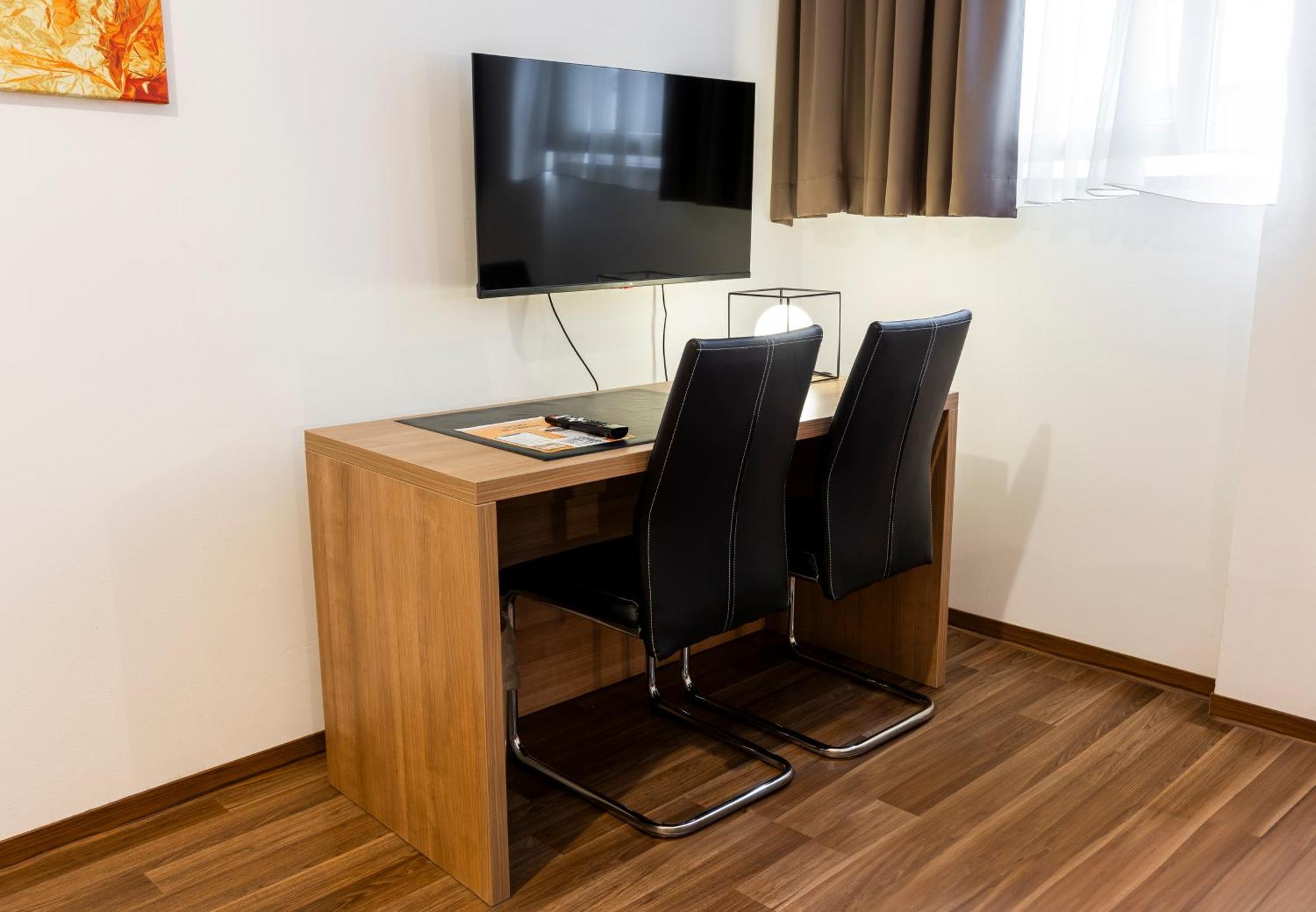 Orange Hotel Und Apartments Новый-Ульм Экстерьер фото