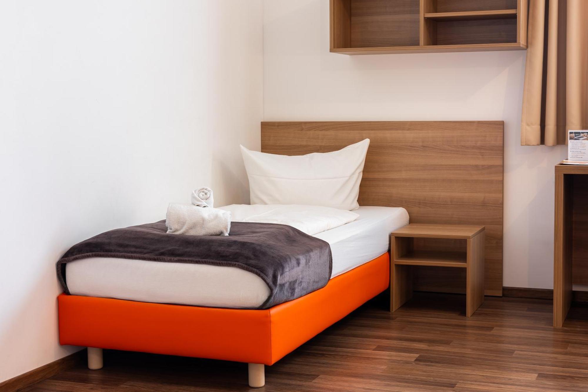 Orange Hotel Und Apartments Новый-Ульм Экстерьер фото