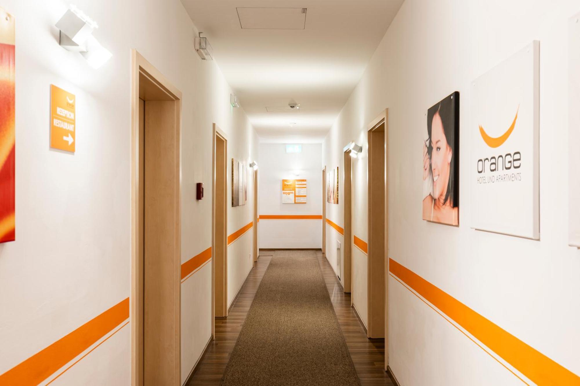 Orange Hotel Und Apartments Новый-Ульм Экстерьер фото